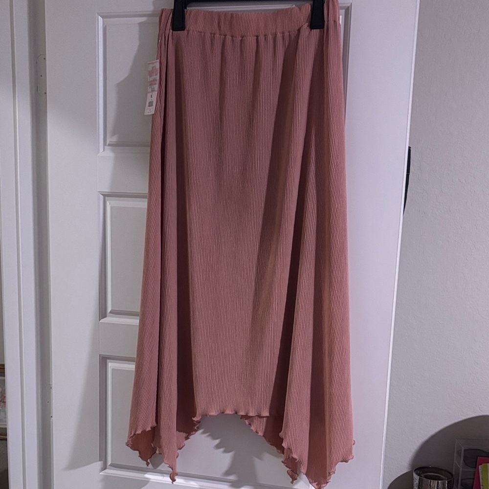 Asymmetrical Skirt in Soft Pink